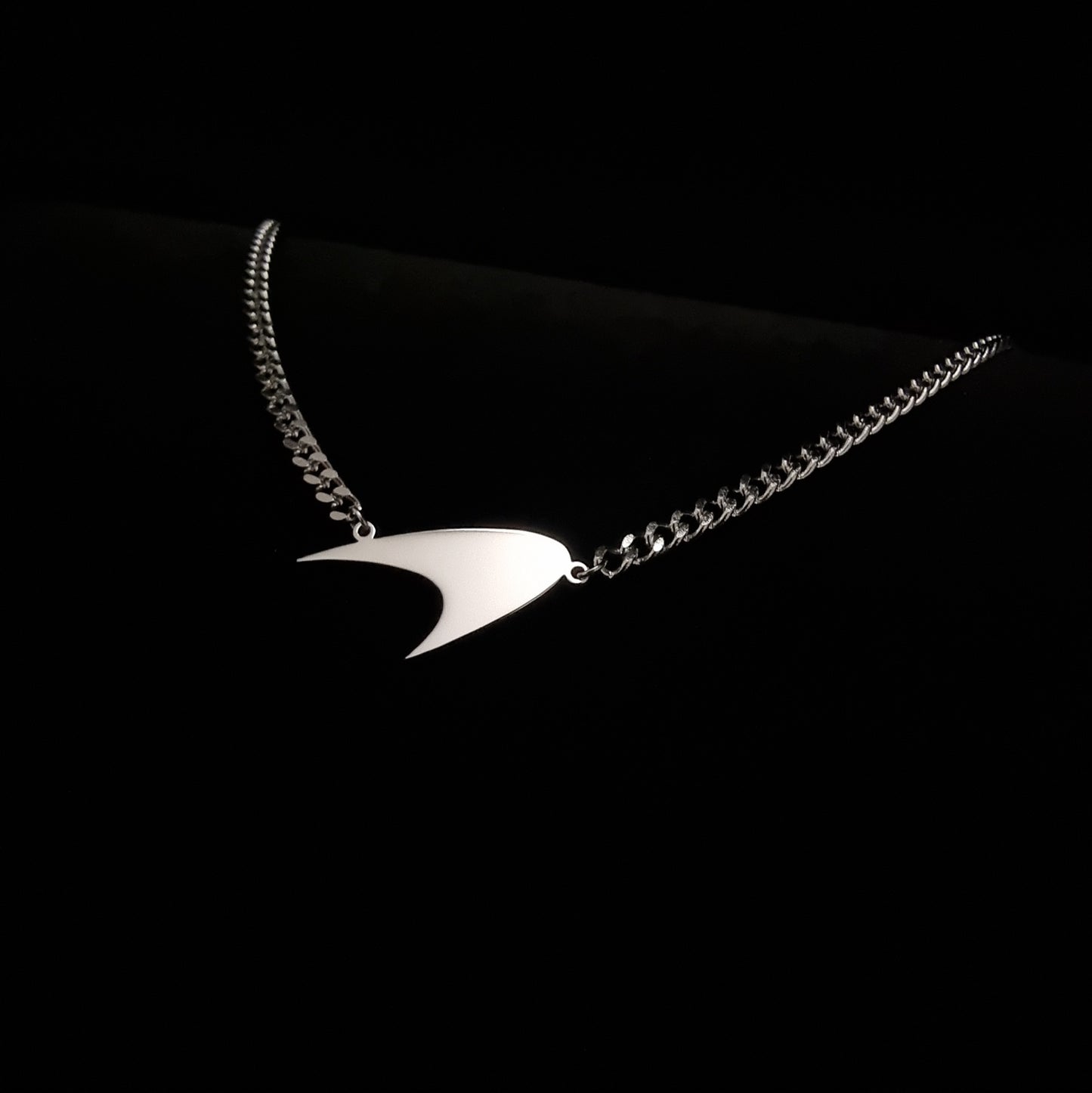 McLaren wave Necklace